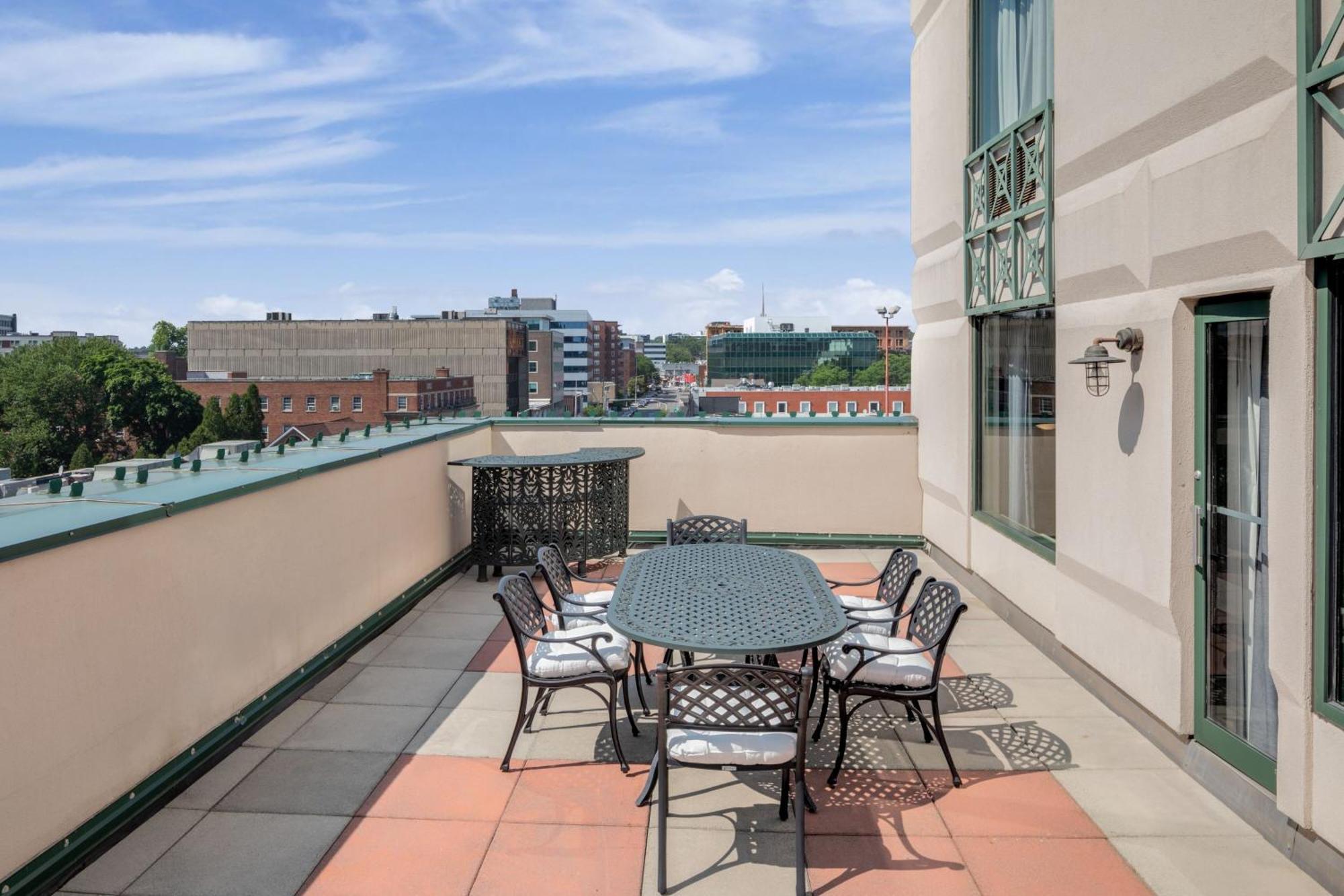 מלון Courtyard By Marriott Stamford Downtown מראה חיצוני תמונה