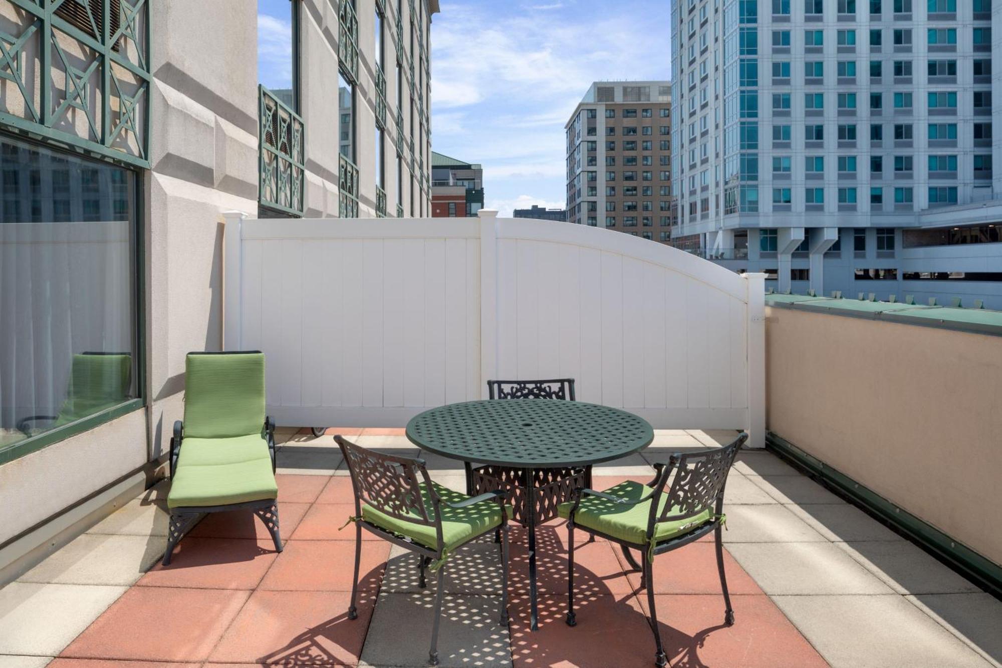 מלון Courtyard By Marriott Stamford Downtown מראה חיצוני תמונה