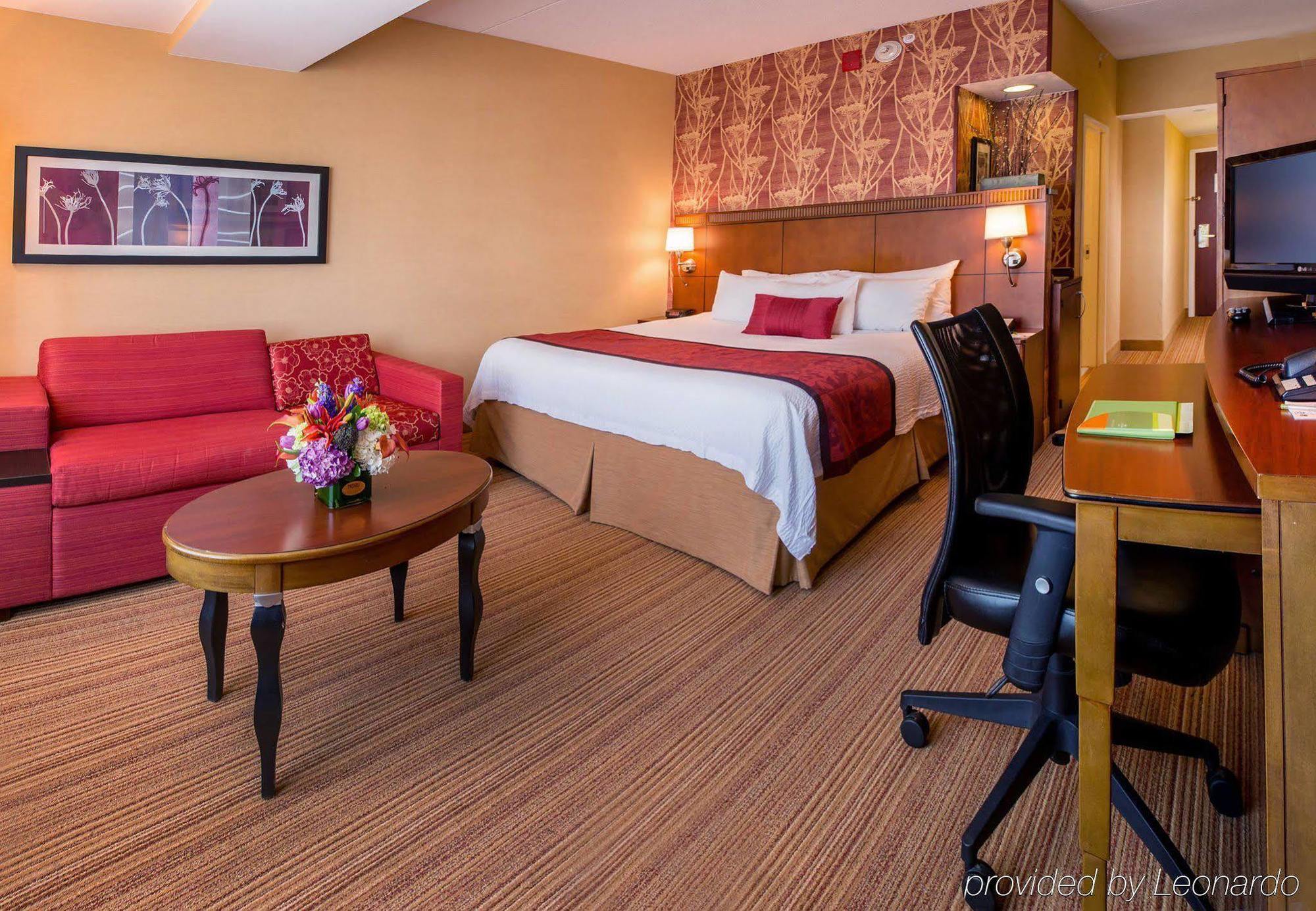 מלון Courtyard By Marriott Stamford Downtown מראה חיצוני תמונה